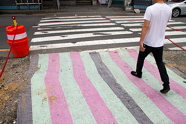 Mint Cross Walk