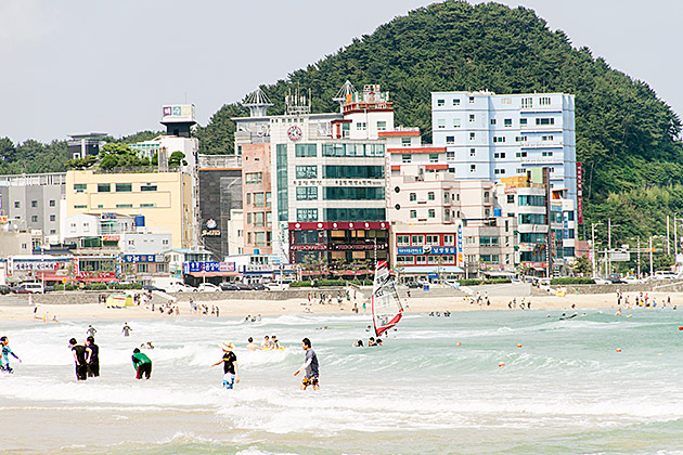 Read more about the article The Hike to Songjeong Beach