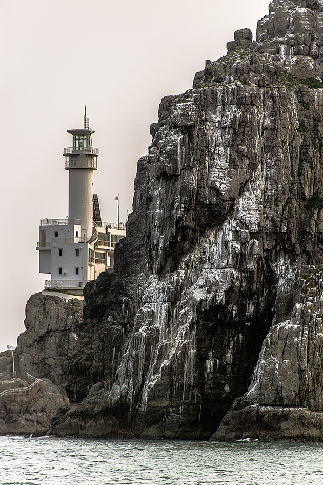 Read more about the article A Ferry to the Oryukdo Islands