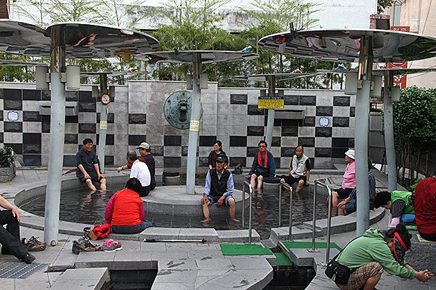 Read more about the article Open-Air Foot Spa in Oncheon