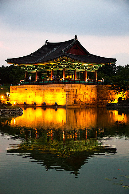 Read more about the article Anapji Pond at Dusk